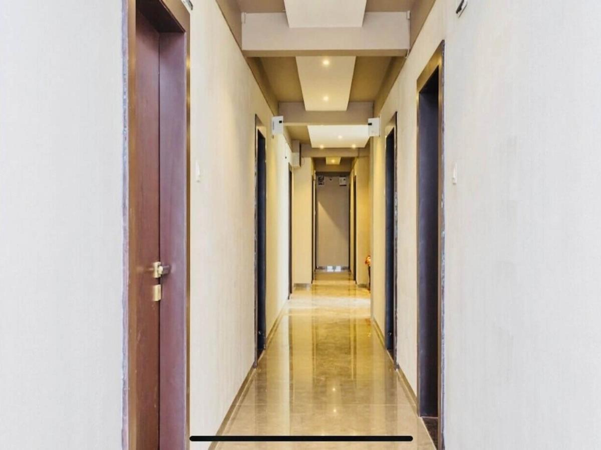 Hotel Signature Planet Indore Esterno foto