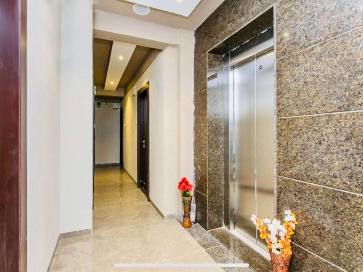 Hotel Signature Planet Indore Esterno foto
